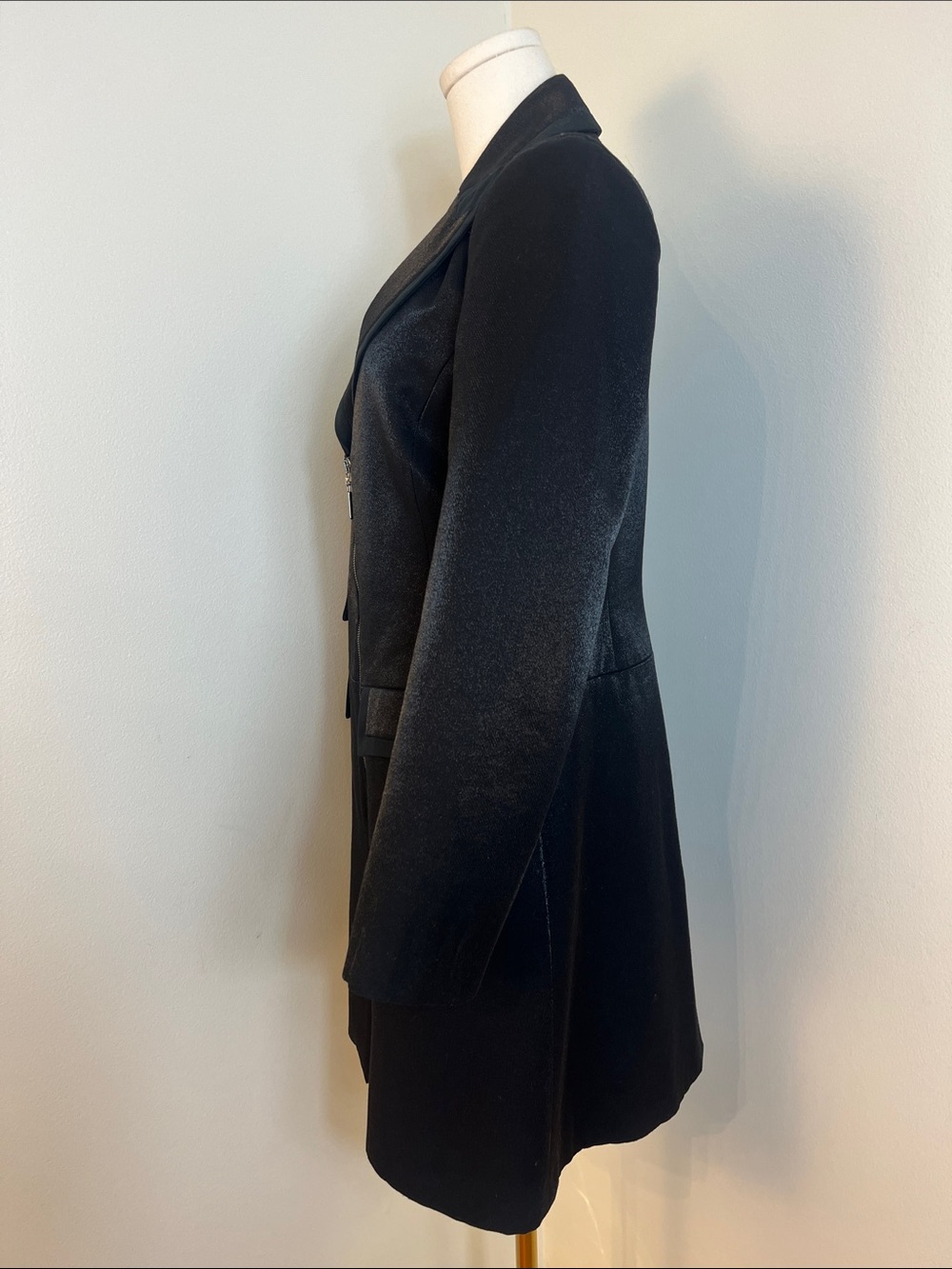 loops by ROBERT IN’T VELD Wool Coat - Picture 4 of 17